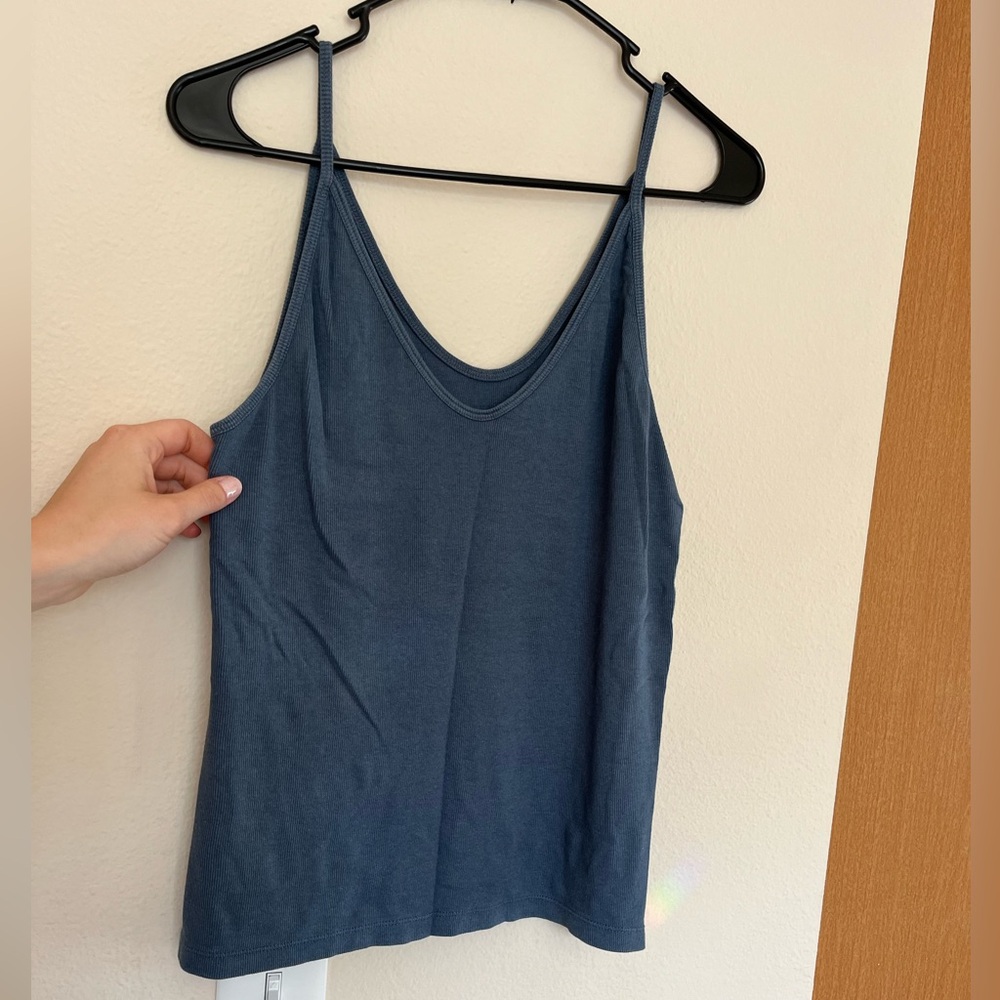 Universal Thread Tank Size XL